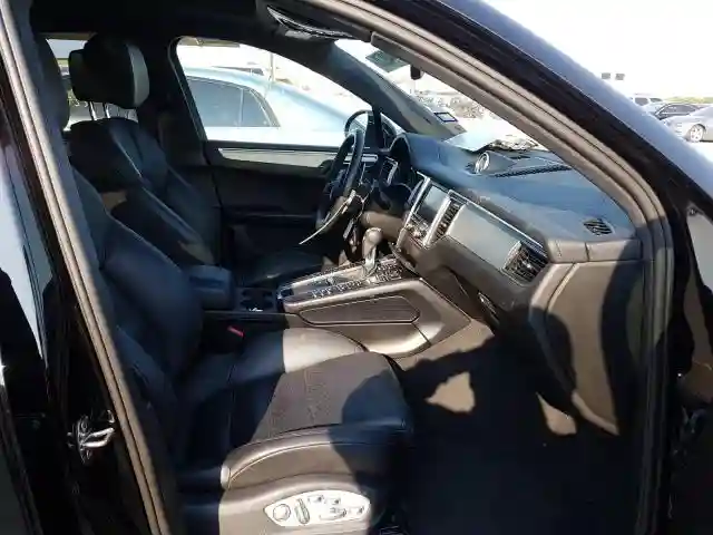 WP1AF2A57GLB91724 2016 PORSCHE MACAN TURBO-4