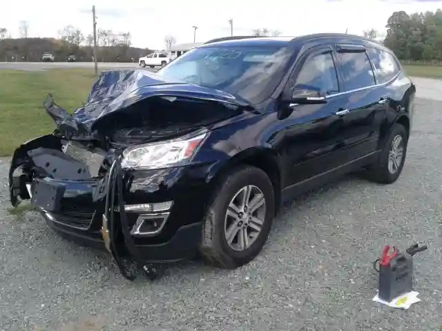 1GNKVHKD8HJ239916 2017 CHEVROLET TRAVERSE LT-1