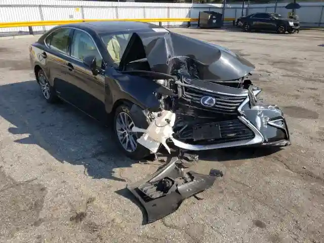 JTHBW1GG4H2136386 2017 LEXUS ES 300H-0