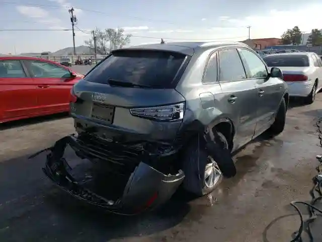 WA1BCCFS3JR021667 2018 AUDI Q3 PREMIUM-3