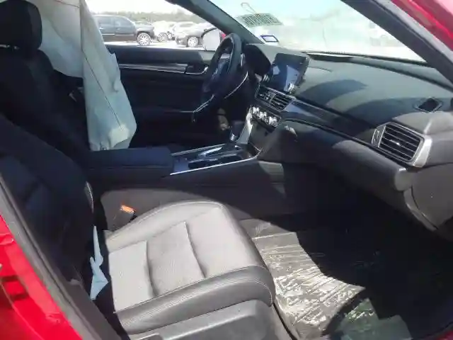 1HGCV1F31KA075231 2019 HONDA ACCORD SPORT-4