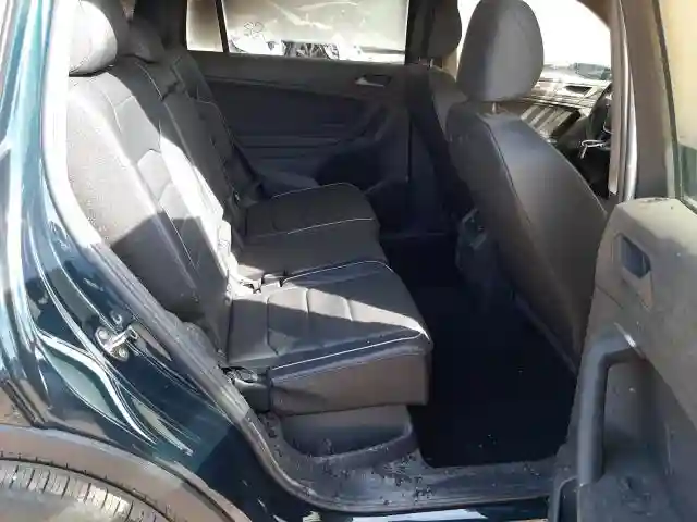 3VV4B7AX3KM126614 2019 VOLKSWAGEN TIGUAN SEL PREMIUM-5