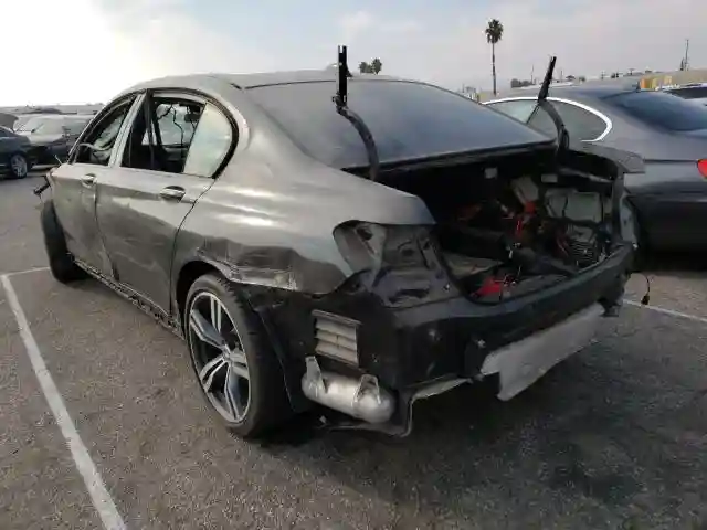 WBA7F0C3XHGM21730 2017 BMW 750 I-2