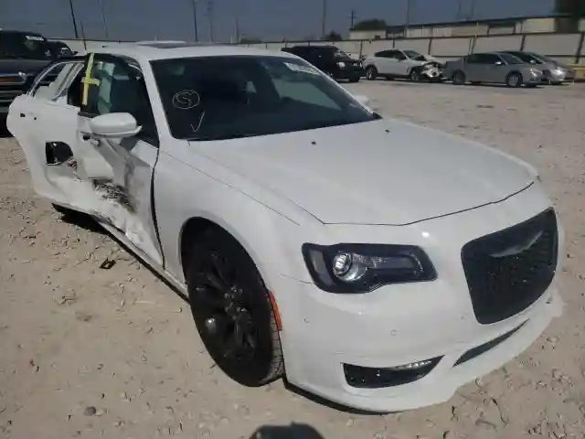 2C3CCABT3LH180841 2020 CHRYSLER 300 S-0