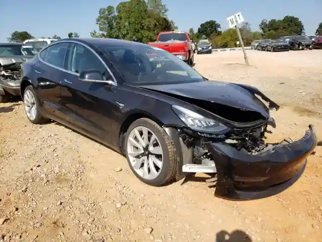 5YJ3E1EB0JF109365 2018 TESLA MODEL 3-0