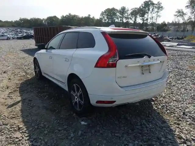 YV4902RB9F2583931 2015 VOLVO XC60 T6 PREMIER-2