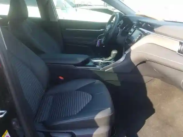 4T1B11HK0JU148687 2018 TOYOTA CAMRY L-4