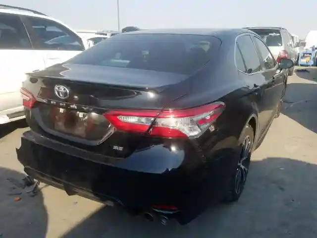 4T1B11HK0JU148687 2018 TOYOTA CAMRY L-3