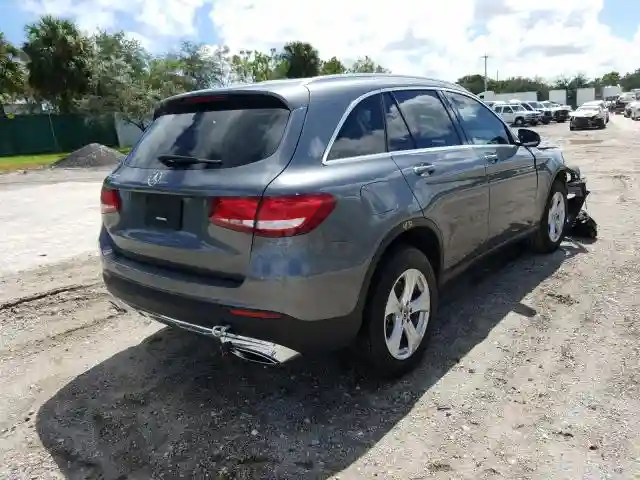 WDC0G4JB4JV019006 2018 MERCEDES-BENZ GLC 300-3