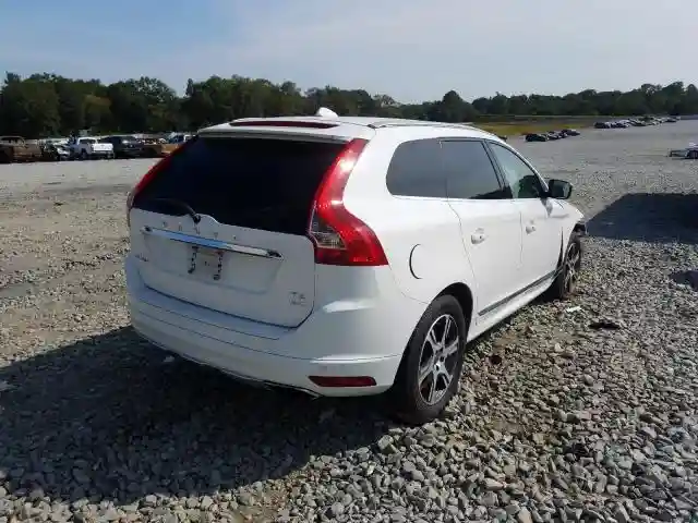YV4902RB9F2583931 2015 VOLVO XC60 T6 PREMIER-3