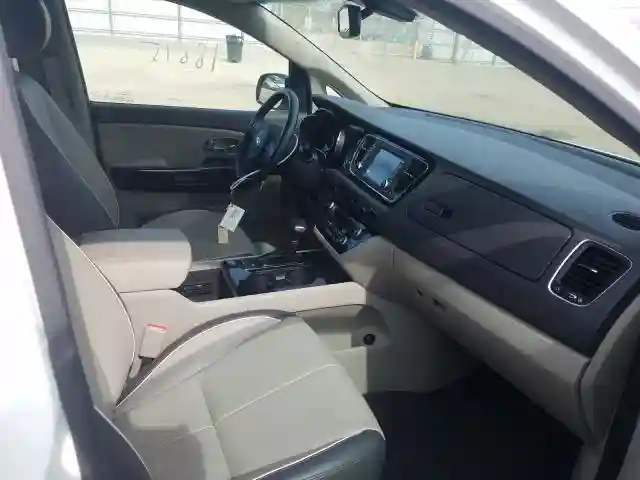 KNDMC5C10J6372656 2018 KIA SEDONA EX-4