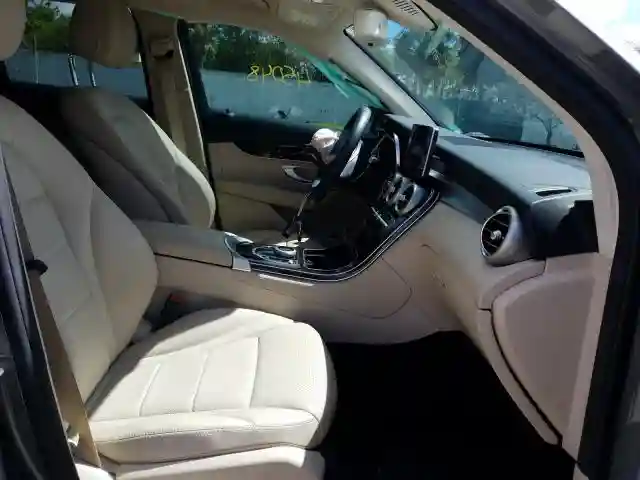 WDC0G4JB4JV019006 2018 MERCEDES-BENZ GLC 300-4