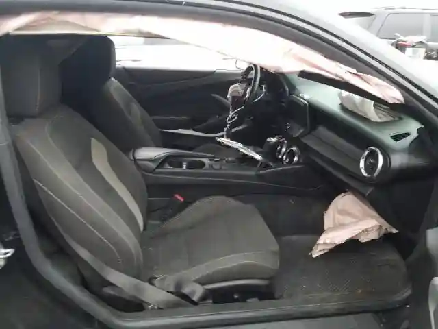 1G1FB1RX0J0143762 2018 CHEVROLET CAMARO LT-4