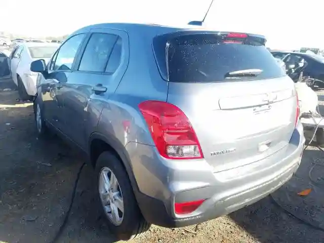 3GNCJNSB7LL174619 2020 CHEVROLET TRAX LS-2