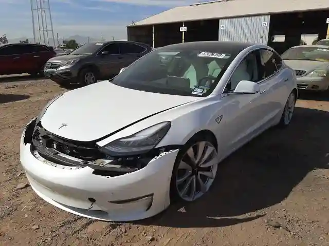 5YJ3E1EB0KF393761 2019 TESLA MODEL 3-1