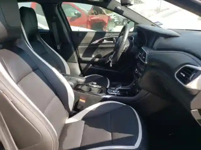 SJKCH5CPXJA054488 2018 INFINITI QX30 BASE-4