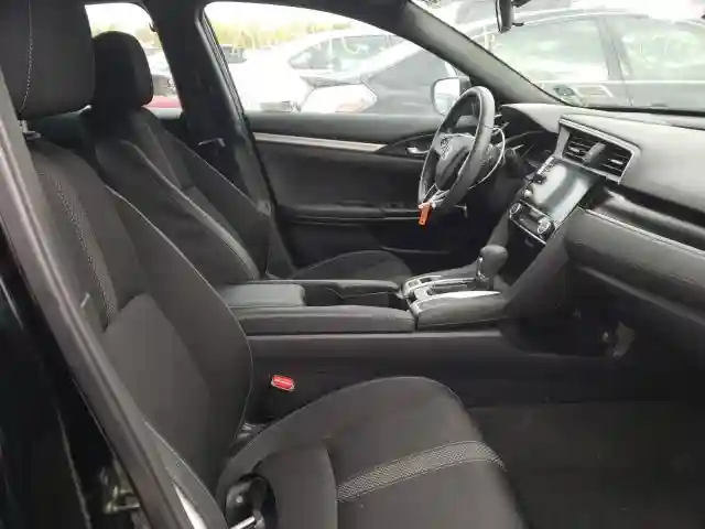 2HGFC2F86KH573267 2019 HONDA CIVIC SPORT-4