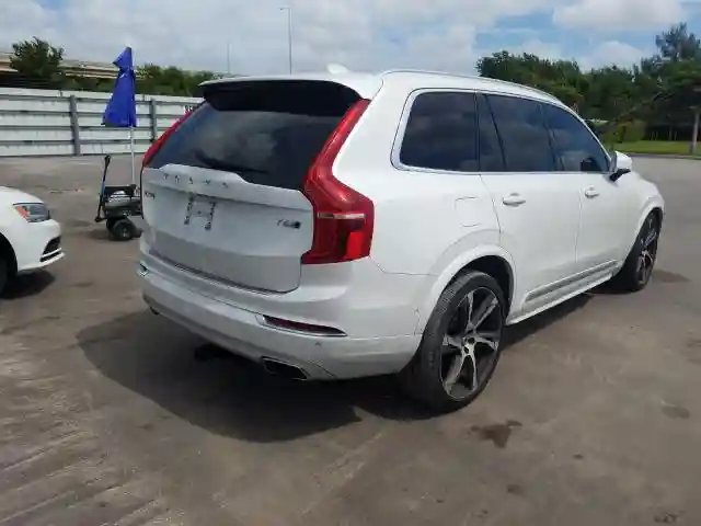 YV4A22PL3H1163058 2017 VOLVO XC90 T6-3