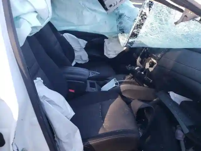 JN8AT2MV8JW304855 2018 NISSAN ROGUE S-4