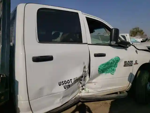 3C7WRTCL0FG575715 2015 RAM 3500-4