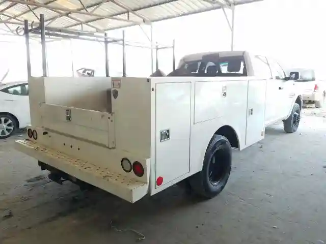 3C7WRTCL9HG678120 2017 RAM 3500-3