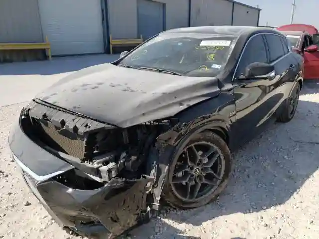 SJKCH5CPXJA054488 2018 INFINITI QX30 BASE-1