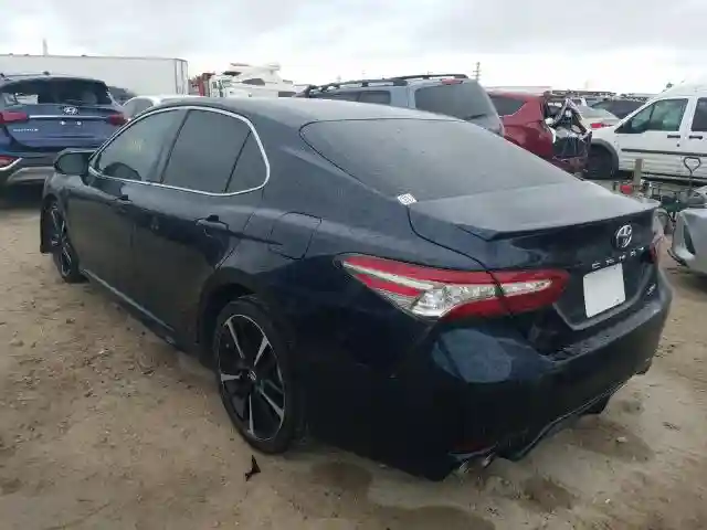 4T1B61HK8JU520259 2018 TOYOTA CAMRY XSE-2