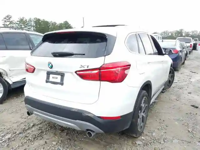 WBXHU7C37J5H38958 2018 BMW X1 SDRIVE28I-3