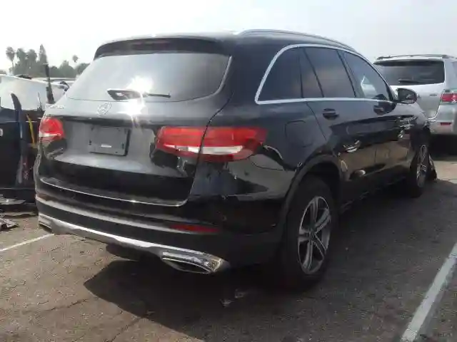 WDC0G4JBXHF255437 2017 MERCEDES-BENZ GLC 300-3