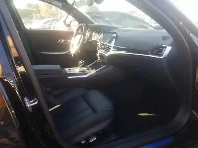 WBA5R1C51KAK11291 2019 BMW 330I-4
