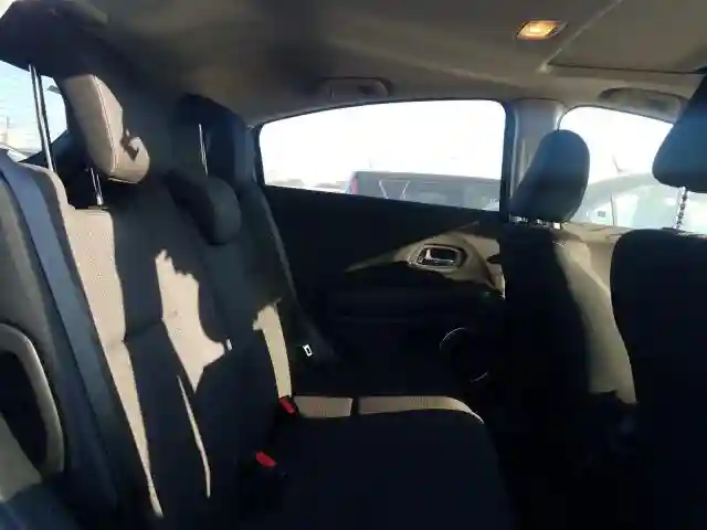 3CZRU6H53JG701654 2018 HONDA HR-V EX-5