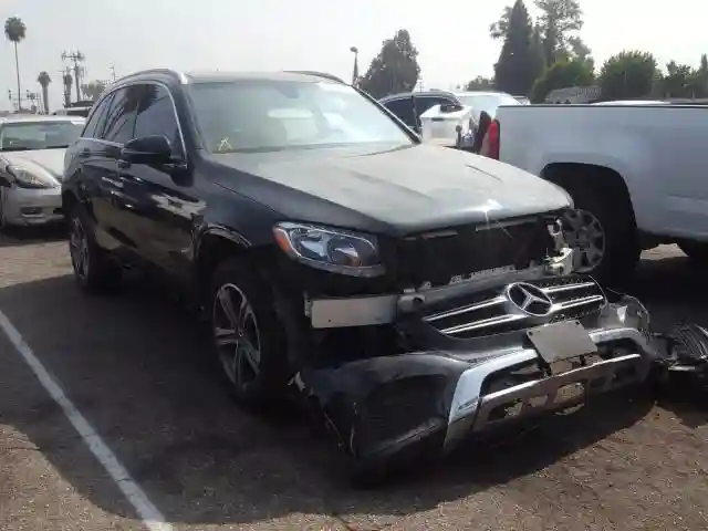 WDC0G4JBXHF255437 2017 MERCEDES-BENZ GLC 300-0