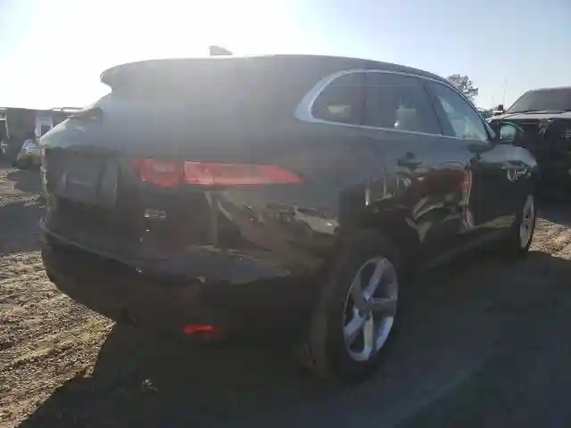SADCS2FX5LA644443 2020 JAGUAR F-PACE-3