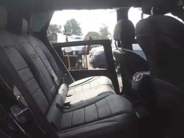 WDC0G4JBXHF255437 2017 MERCEDES-BENZ GLC 300-5