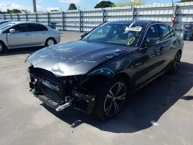 3MW5R1J53K8A04190 2019 BMW 330I-1