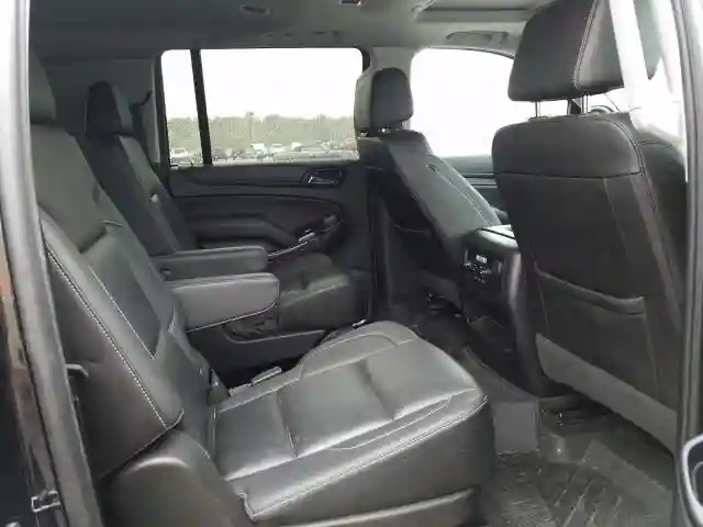 1GKS1GKCXJR180935 2018 GMC YUKON XL C1500 SLT-5