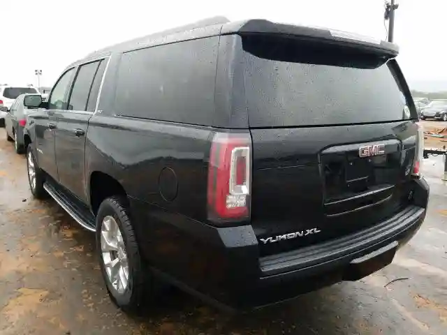 1GKS1GKCXJR180935 2018 GMC YUKON XL C1500 SLT-2