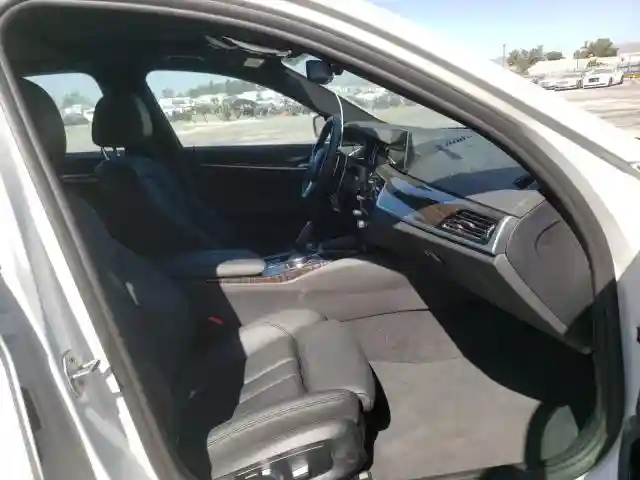 WBAJA5C55KWW09376 2019 BMW 530 I-4