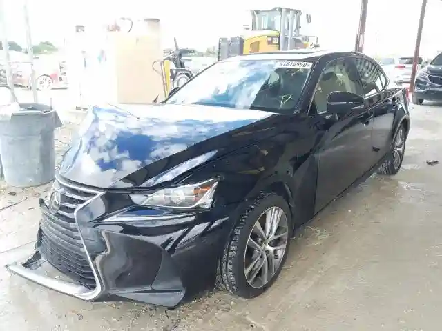 JTHBA1D20J5067174 2018 LEXUS IS 300-1