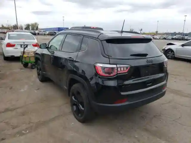 3C4NJDBBXJT394815 2018 JEEP COMPASS LATITUDE-2