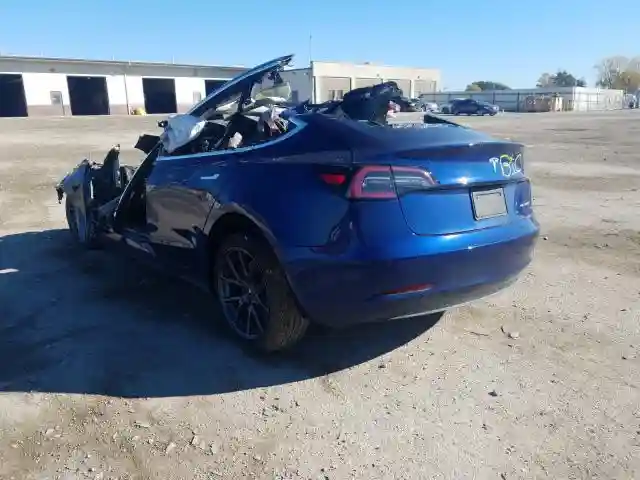 5YJ3E1EB3KF452611 2019 TESLA MODEL 3-2