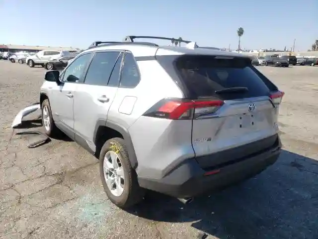 2T3RWRFV9LW080024 2020 TOYOTA RAV4 XLE-2