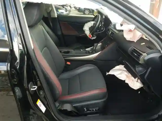 JTHBA1D20J5067174 2018 LEXUS IS 300-4
