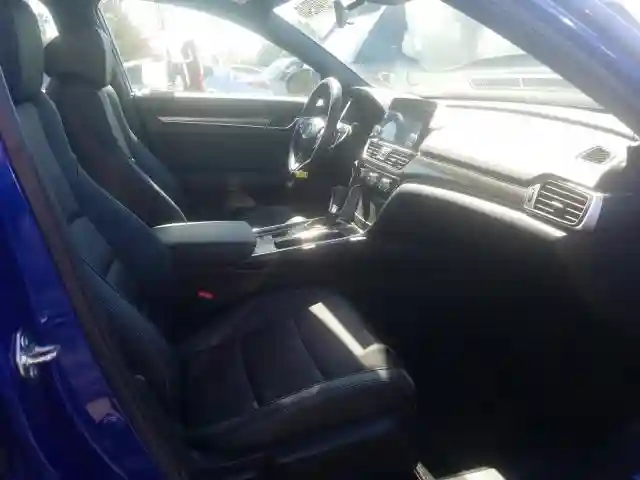 1HGCV1F36KA050177 2019 HONDA ACCORD SPORT-4