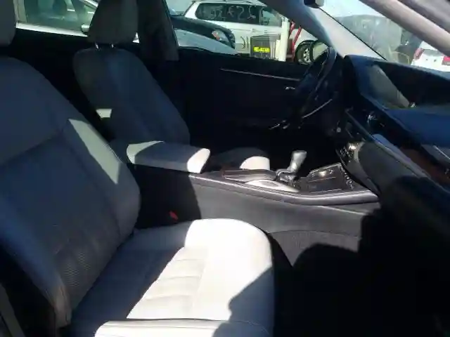 JTHBW1GG7H2153456 2017 LEXUS ES 300H-4