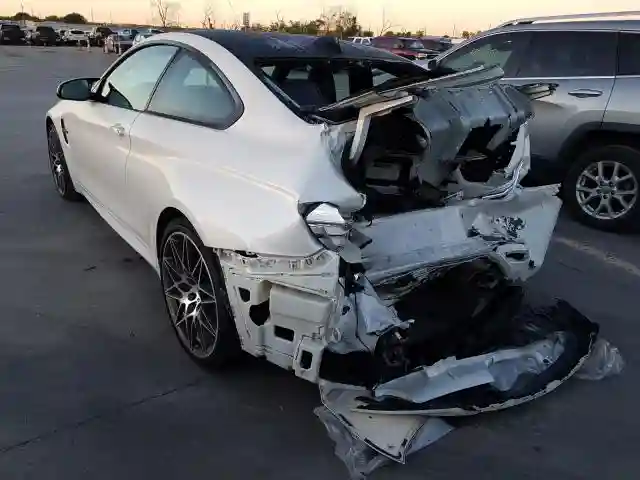 WBS3R9C38HA014403 2017 BMW M4-2