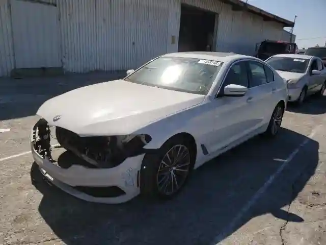 WBAJA5C55KWW09376 2019 BMW 530 I-1