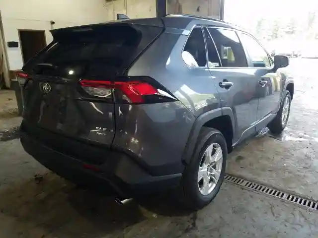 2T3P1RFV6LC134032 2020 TOYOTA RAV4 XLE-3
