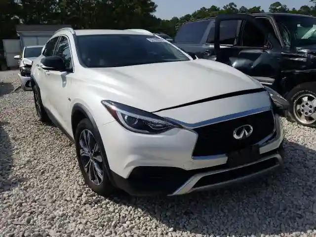 SJKCH5CR6JA043716 2018 INFINITI QX30 BASE-0