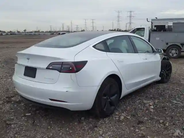 5YJ3E1EB2LF720209 2020 TESLA MODEL 3-3